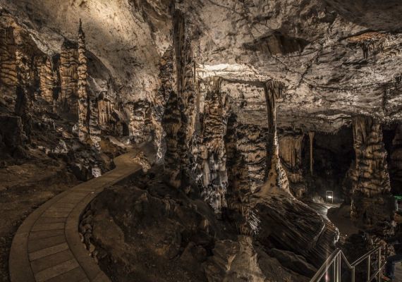 Aggteleki-karszt és a Szlovák-karszt barlangjai