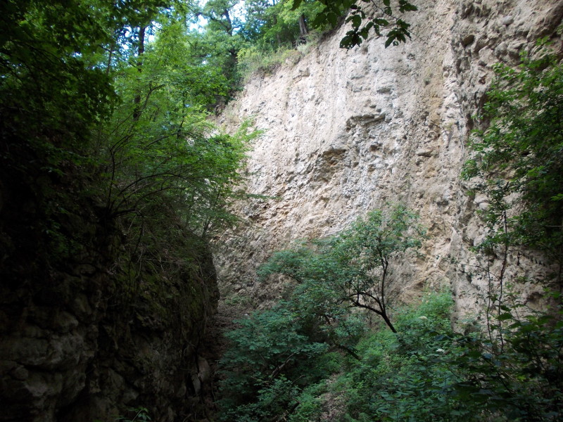 damasa szakadék2